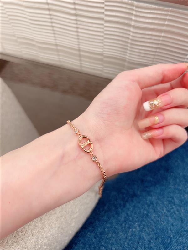 20242615517430 853100